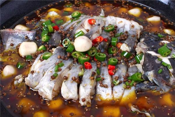 九孔喷泉鱼火锅